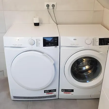 Bi-moni-un-willi Apartament