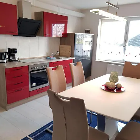 Bi-moni-un-willi Apartament Garding